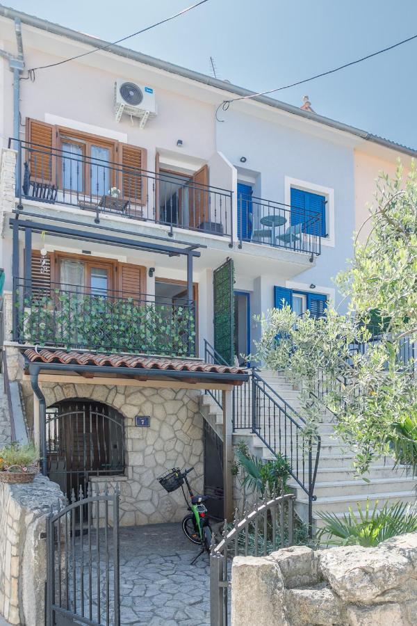 Apartmen Plus U Centru Blizu Plaze 奈维斯 外观 照片